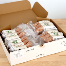 Load image into Gallery viewer, Jalepeno &amp; Cheese Curd Sausages
